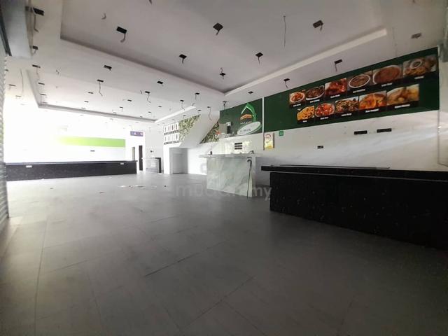 3 storey Corner shop Avanti Square @ Saujana permai Shah Alam 1