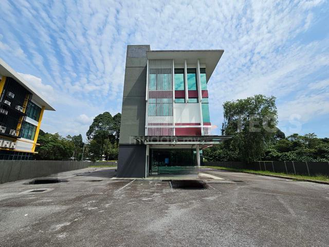 Kota Kemuning, Commercial Bungalow Shoplot 1