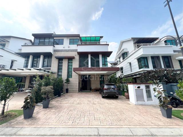 Fully Furnished! 2.5 Storey Semi-D @Restrees USJ 17, Subang Jaya 1