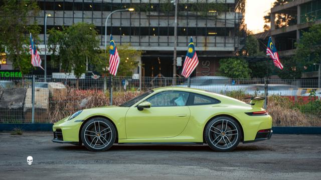 2025 Porsche 911 3.0 CARRERA FACELIFT (A) - 4