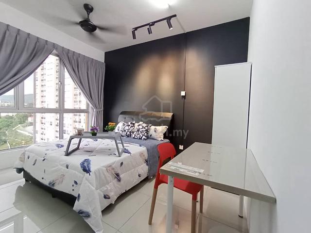 Master Room with A/C at Platinum Splendor Semarak 1