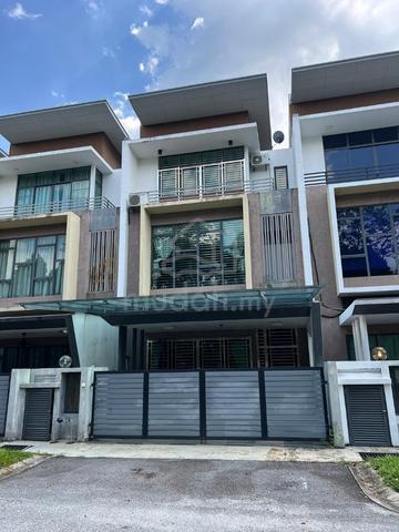 3 Storey Terrace Putra Prima Utama Puchong 1