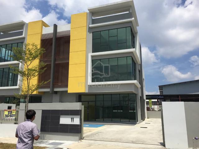 2.5 Sty SemiD Factory Ideos Kawasan Perindustrian Sungai Puloh Kapar 1