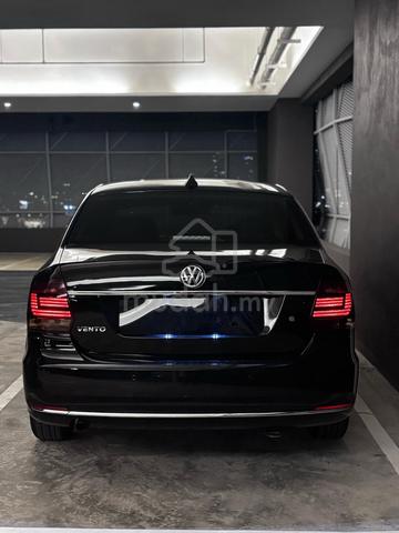 2017 Volkswagen VENTO 1.6 COMFORTLINE (A) - 4
