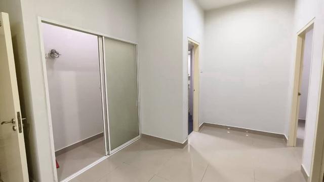 E Suite-Designer Suite @ Emerald Avenue 5
