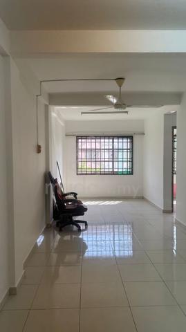 Flat PKNS Seksyen 7 Shah Alam 1