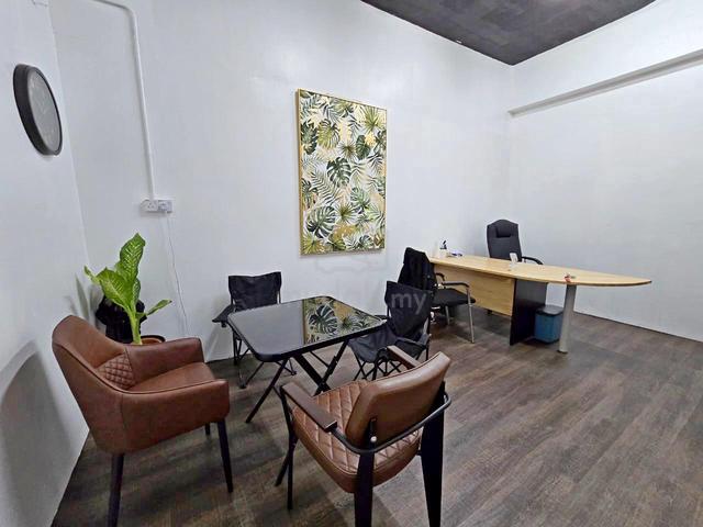 Plaza Kingfisher 1st FLOOR Intermediate 1