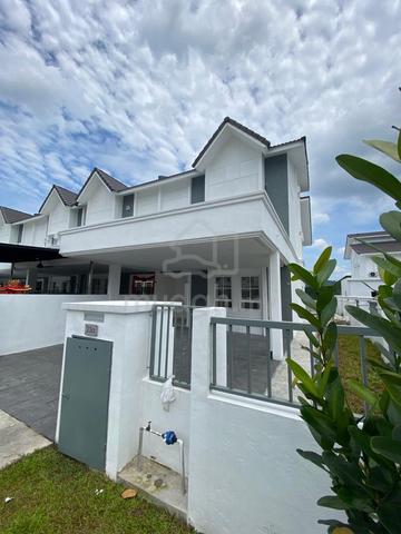 Double Storey End Lot for Sale – Rawang 1