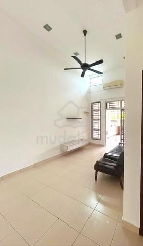 Newly Paint Unblocked View Single Storey House @ Kempas Indah JB 1