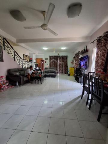2 storey, end lot 10' extra land, BK5, Bandar Kinrara, Puchong 1