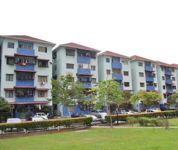 Putra Indah Apartment 1