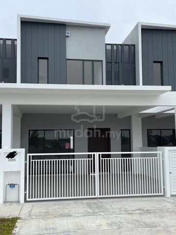 Below market value New 2sty House in Sendayan 22x70 or 25x70 available 1