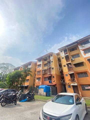 Flat PKNS Seksyen 8 Shah Alam 1