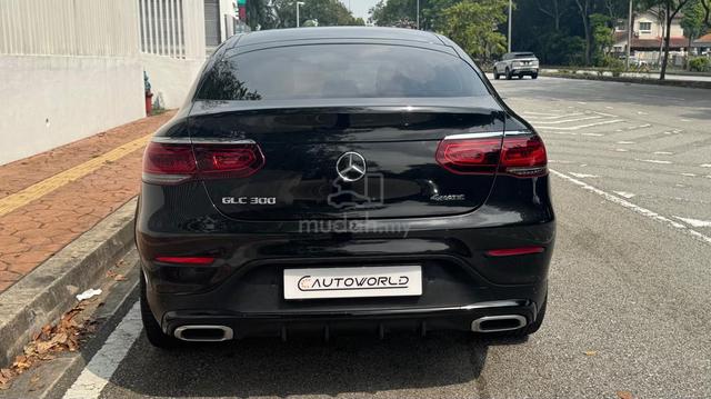 2019 Mercedes Benz GLC-300 Coupe 2.0 4MATIC AMG - 5