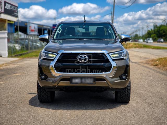 2021 Toyota HILUX 2.4 V (A) | Full Loan | Brown - 2
