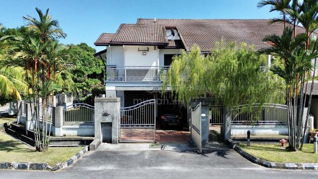 CORNER LOT - 2 Storey Terrace Putra Heights, Putra Indah 1