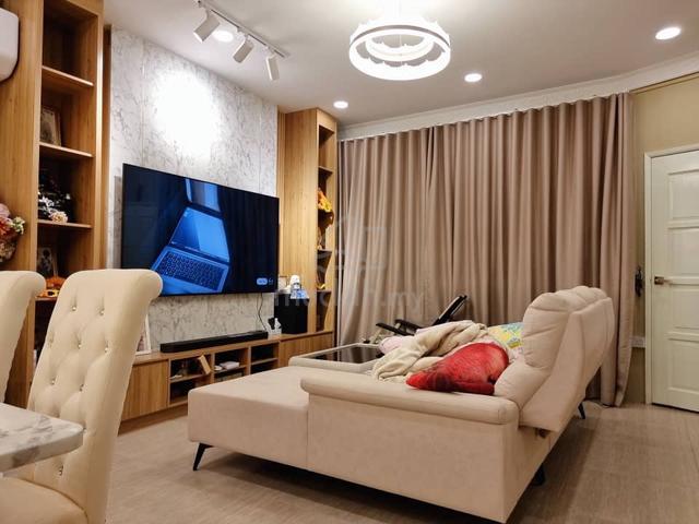 [Full Renovate] Endlot Sri Aman Freehold 2 Storey 18x60, Connaught MRT 1