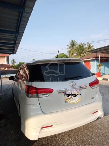 2010 Toyota WISH 1.8 S ZGE20W (A) - 4
