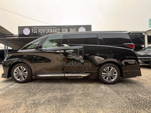 2025 Toyota ALPHARD 2.5 Z LOW MIL HIGH GRADE - 4