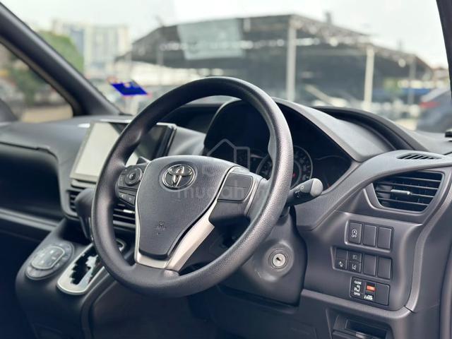 2019 Toyota VOXY 2.0 ZS KIRAMEKI II LEATHER SEAT - 2