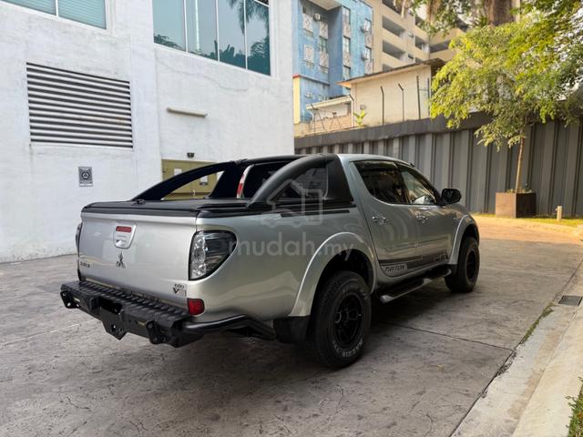 2013 Mitsubishi TRITON 2.5 VGT EURO 4x4 Turbo - 2
