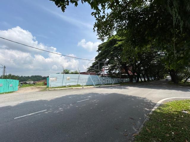 Land Daerah Petaling Bukit Serdang 1