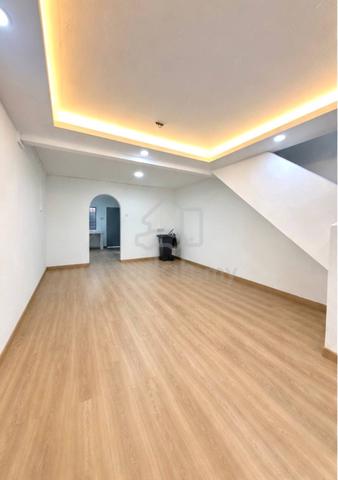 2 Storey terrace low cost for sale, Taman Utama, Pekan Nanas, Johor 1