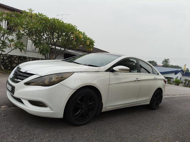 2010 Hyundai SONATA 2.0 THETA II HIGH SPEC YF (A) - 4