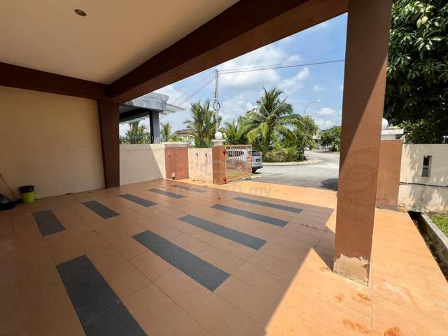 Semi-D for Sales in Warisan Puteri, Sikamat. 1