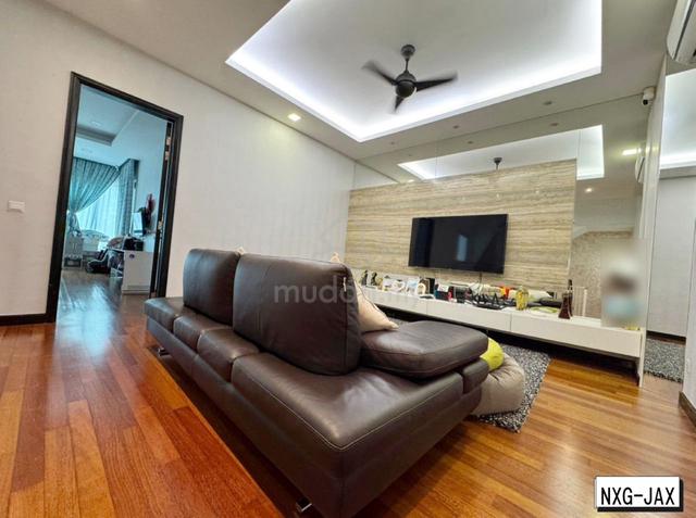 FULLY RENO!! 26x82 6R6B Duta Villa Triple Storey House Setia Alam 1