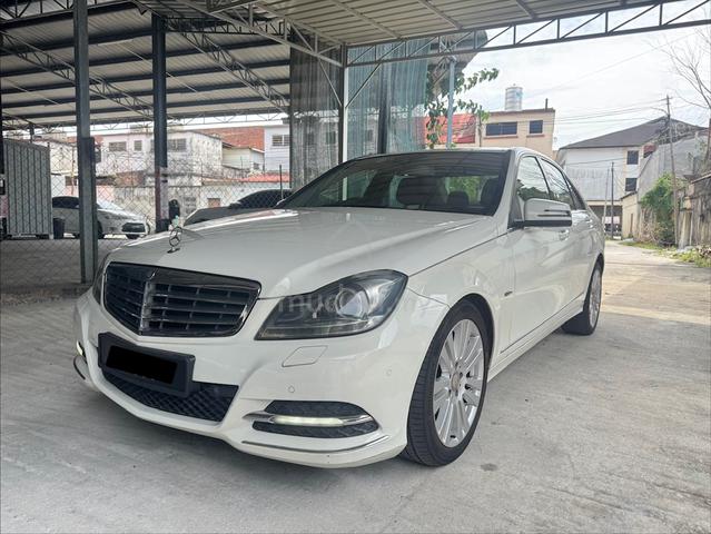 2012 Mercedes Benz C200 CGI 7-SPEED FACELIFT (CKD) - 1