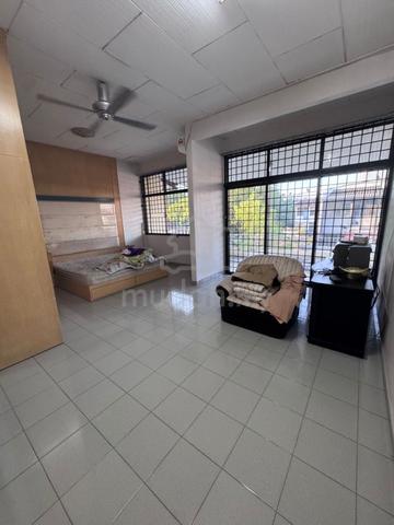 Renovated & furnish / 2 Storey Terrace Kampung Benggali Bw  (1360 sf) 1