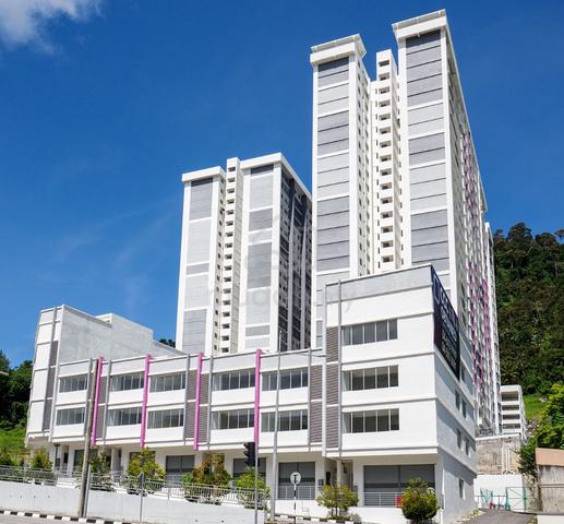 Dua Residensi 1