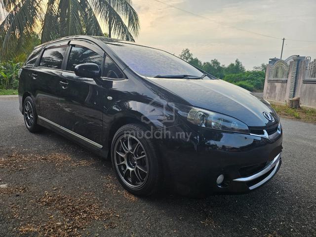 2011 Toyota WISH 1.8 S (A) - 2