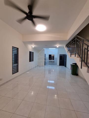 FOR RENT 2sty CORNER LOT Sari Alamanda RAWANG+CORNER+FURNISH+BESAR+ 2