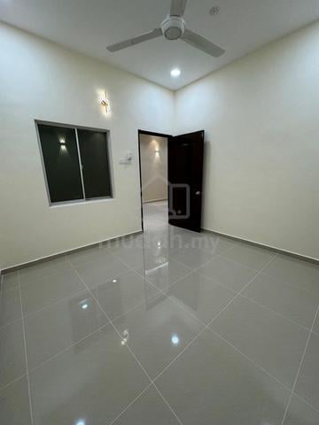 Rumah Teres ( Berdekatan Taman Sri Serdang) 1