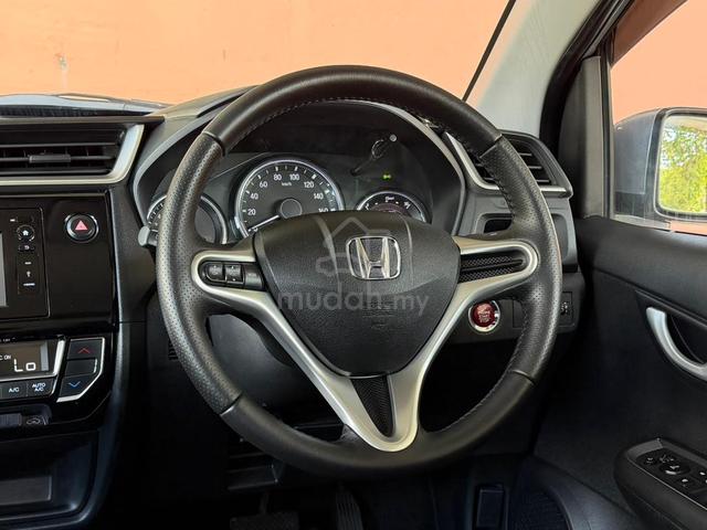 2018 Honda BR-V 1.5 V LOW MILEAGE UP 3 YEAR WARRTY - 4