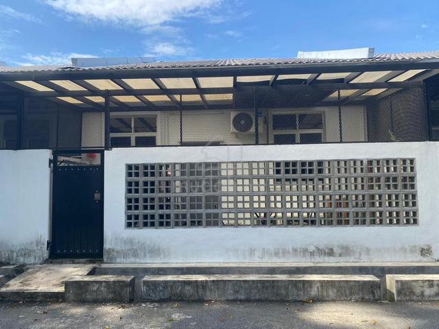 RUMAH TERES SETINGKAT (INTERMEDIATE) UNTUK DIJUAL.  (TAMAN PERAMU Jasm 1
