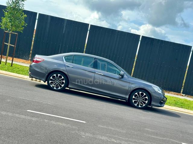 Honda Accord 2.4 VTi-L FACELIFTš„Monthly Only - 2