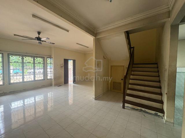 Double storey Mutiara Rini skudai 1
