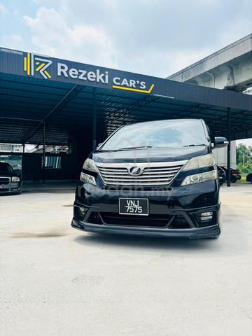 Vellfire 3.5 Z G-Edition AWD 6 SPEED A 4 DOOR - 1