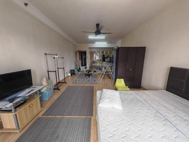 Prima Regency Service Apartment 2