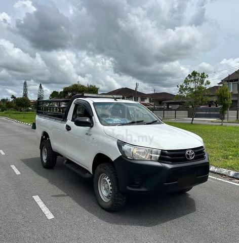 2017 Toyota HILUX 2.4 VNT 4WD (M) - 1