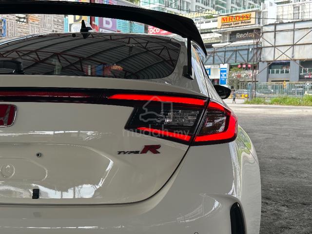 NEW CAR CONDITION 2023 Honda CIVIC 2.0 TYPE R FL5 - 4