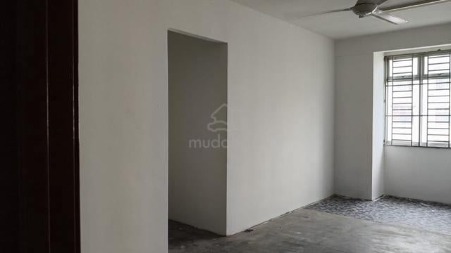 Flat Bukit Indah 1
