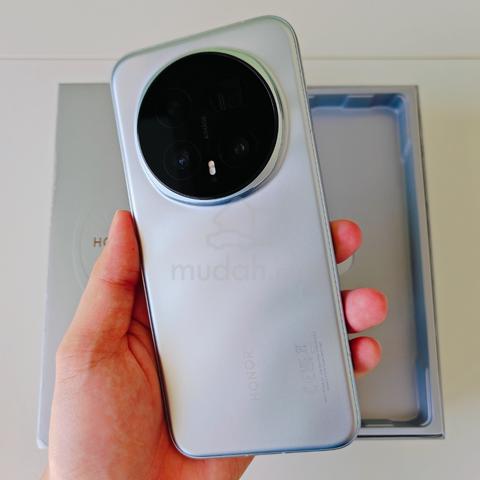 Honor Magic 8 Pro 12/512GB Full Set Sky Cyan LIKE - Mobile Phones