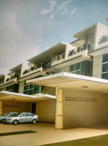 3 Storeys Terrace House Partial Furnished For Rent 1