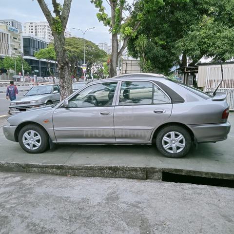 how to book flights like a pro