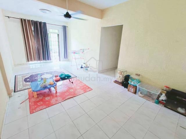 Apartment Ria 1 @ Taman Megah Ria Masai 1