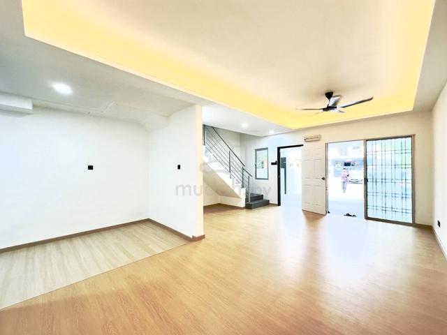 RENOVATED NEW REFURBISH Double Storey Setia Impian 3 Setia Alam 1
